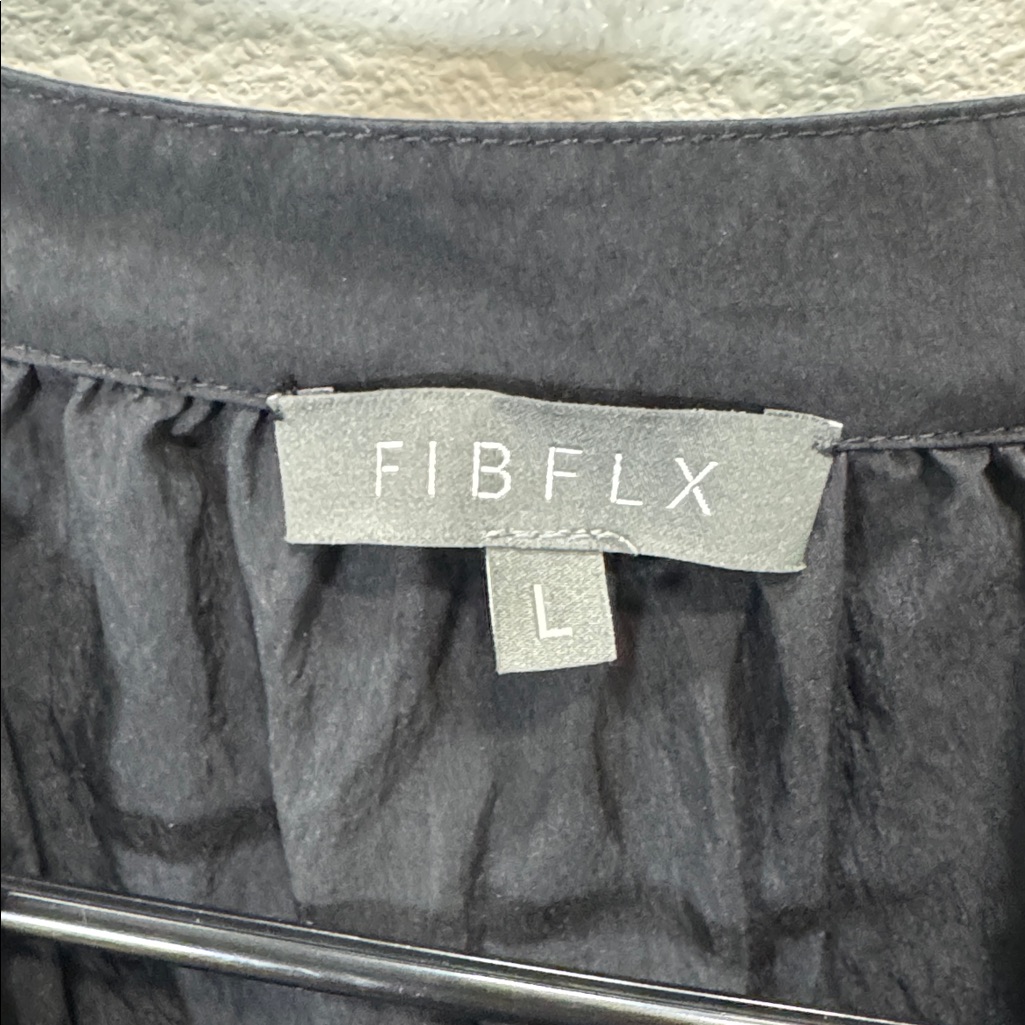Fibflx Collarless V Neck T Shirt With Pleated Sleeves — image 3 of 8